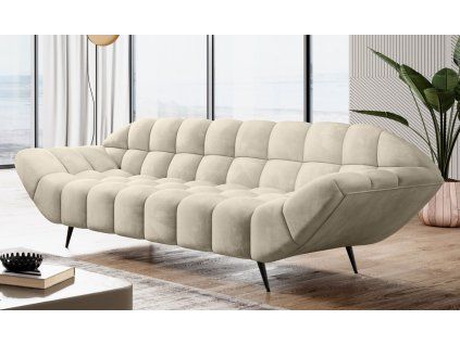 Luxusná trojsedačka LUPPA Sofa 3 v béžovej farbe, umiestnená v modernej obývačke s veľkými oknami a drevenou podlahou, celkový pohľad
