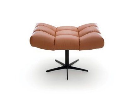 Kožený taburet CORAL, čelný pohľad, ergonomicky tvarovaný sedák