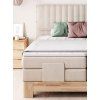 Boxspring posteľ SANDRA - masívne drevo - pohľad spredu - v spálni