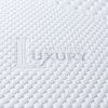Poťah ART CLIMATIC LUXURY matraca LUXURY DREAM – detail tkaniny a loga Materasso Luxury.